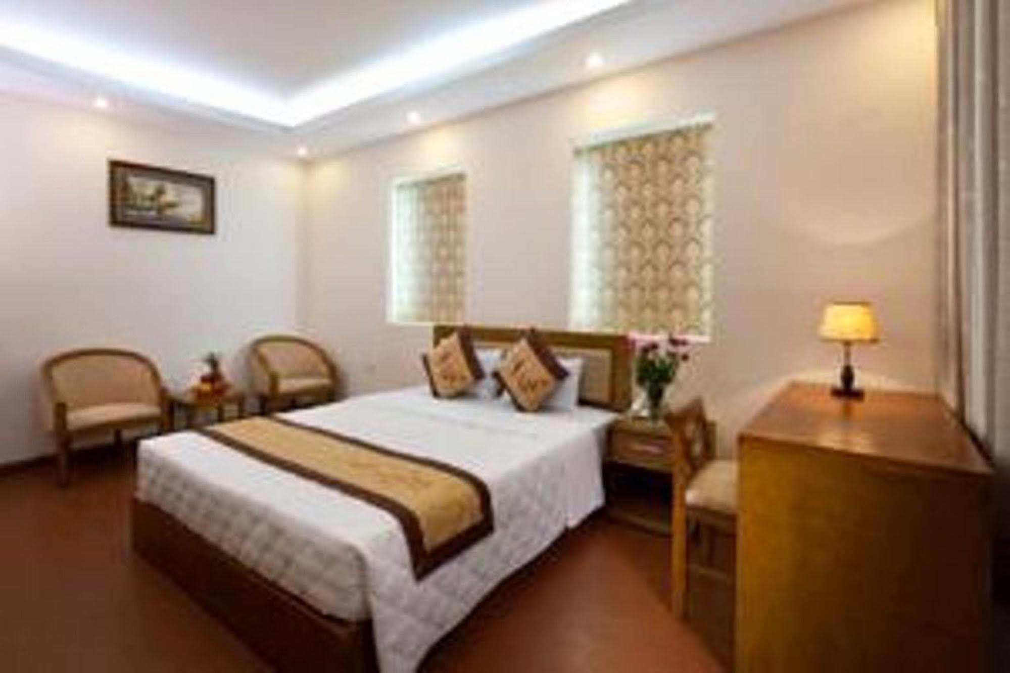Lam Bao Long Hotel Хюе Екстер'єр фото