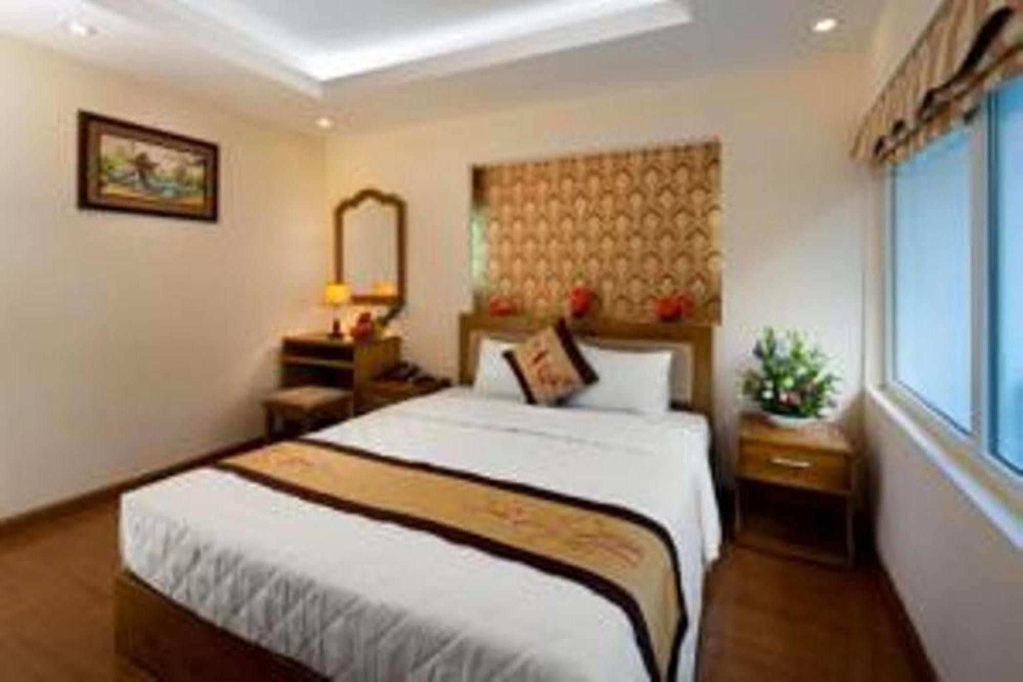 Lam Bao Long Hotel Хюе Екстер'єр фото