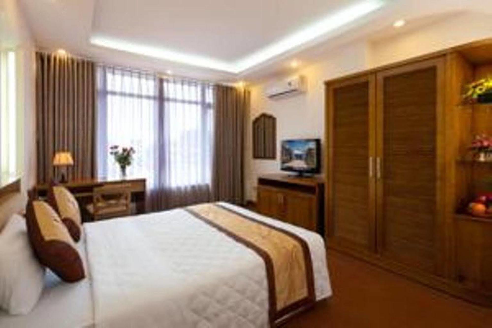 Lam Bao Long Hotel Хюе Екстер'єр фото